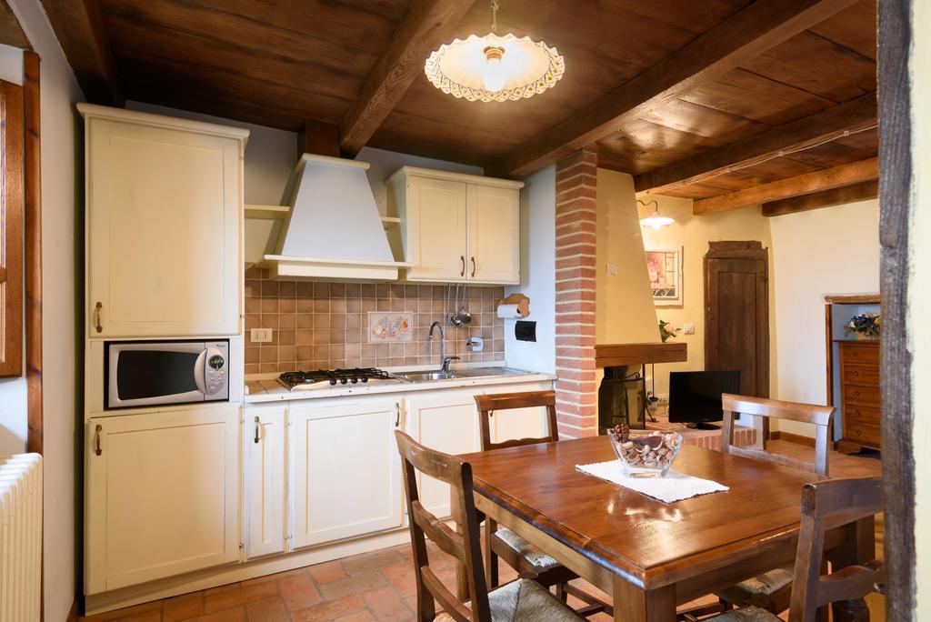Il Borgo Dei Corsi - Charming Holiday Apartments Ortignano Raggiolo Dış mekan fotoğraf